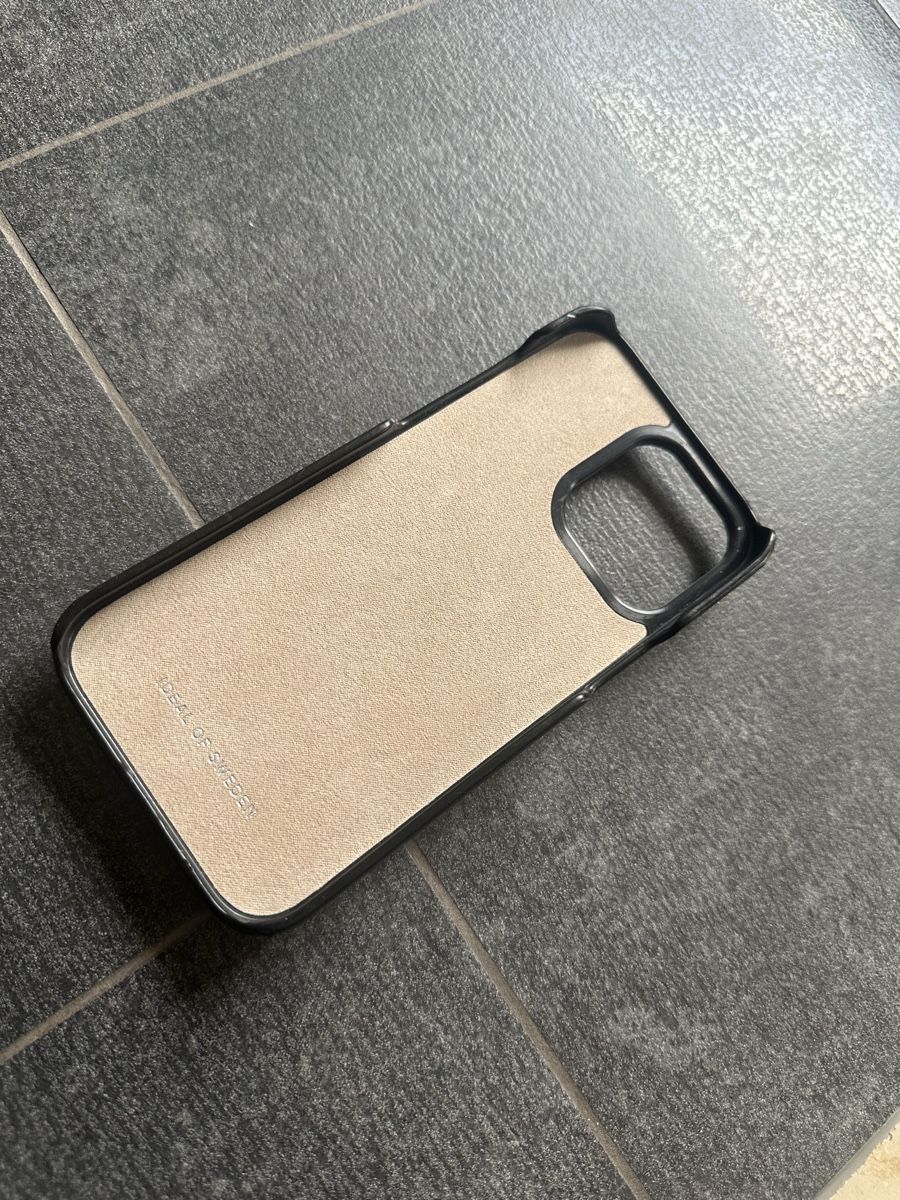 iDeal of Sweden Cover & Protezioni schermo: iPhone 14 Pro Max Hülle – Usato da Holzhäusern ZG venduto da Selinnnnn1 1