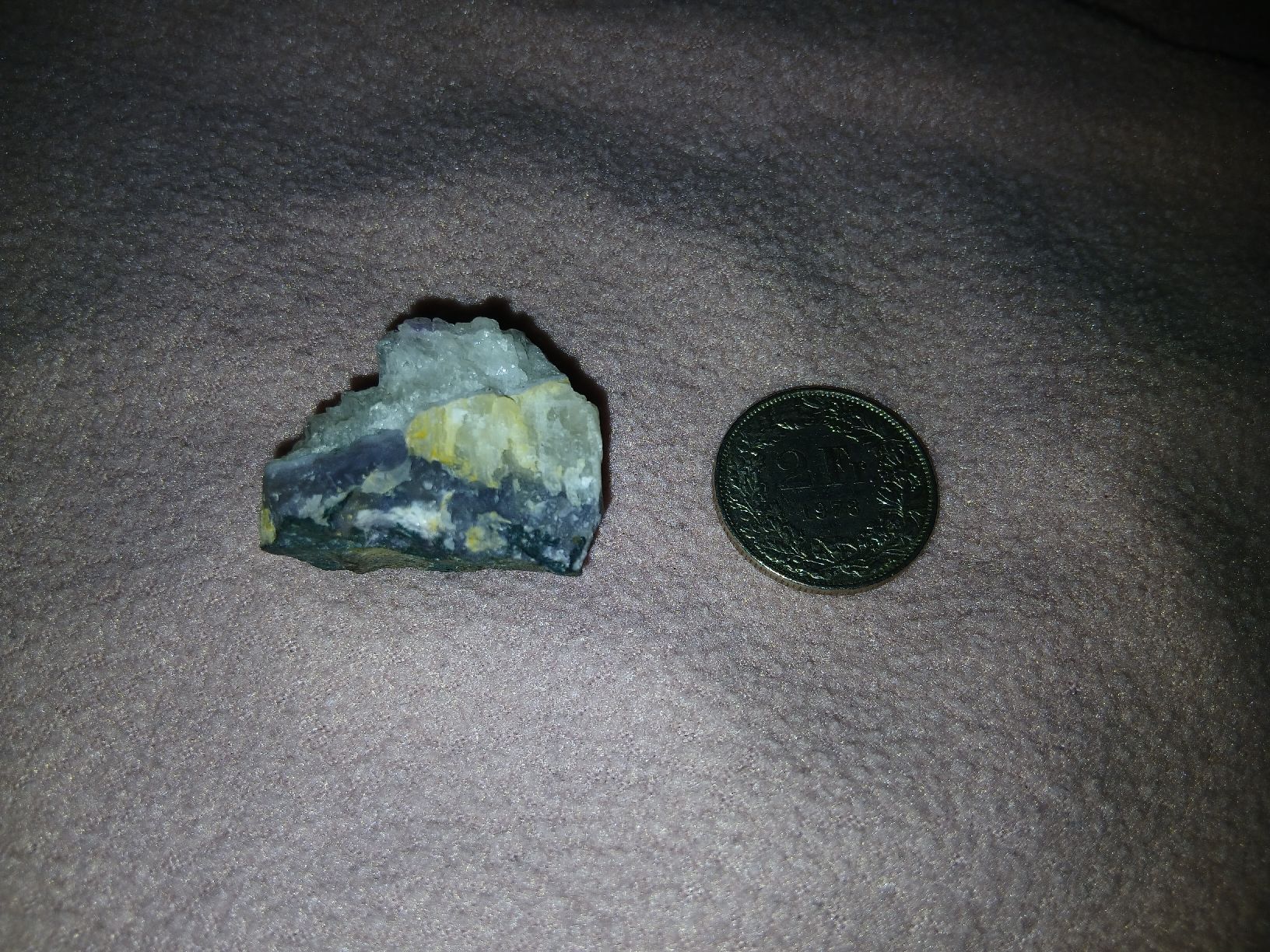 Edelsteine: Edelstein Amethyst in weissem Quarz – Neu (gemäss Beschreibung) aus Galgenen von Liv_Steinauer_1 9