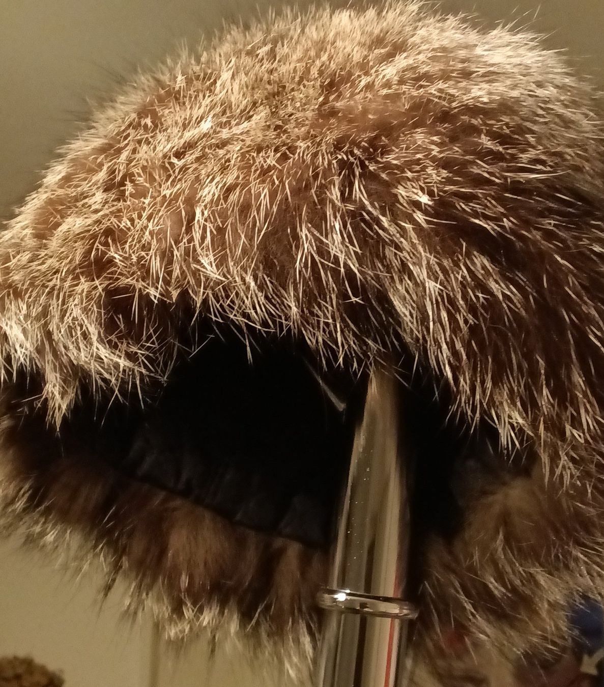 Copricapi, berretti & cappellini: Pelzmütze Silberfuchs elastisch – Nuovo e nell'imballaggio originale da Wettswil venduto da the_jr6l 6