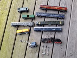 Modelleisenbahn-Sammlung Spur H0, viele Wagons und Loks