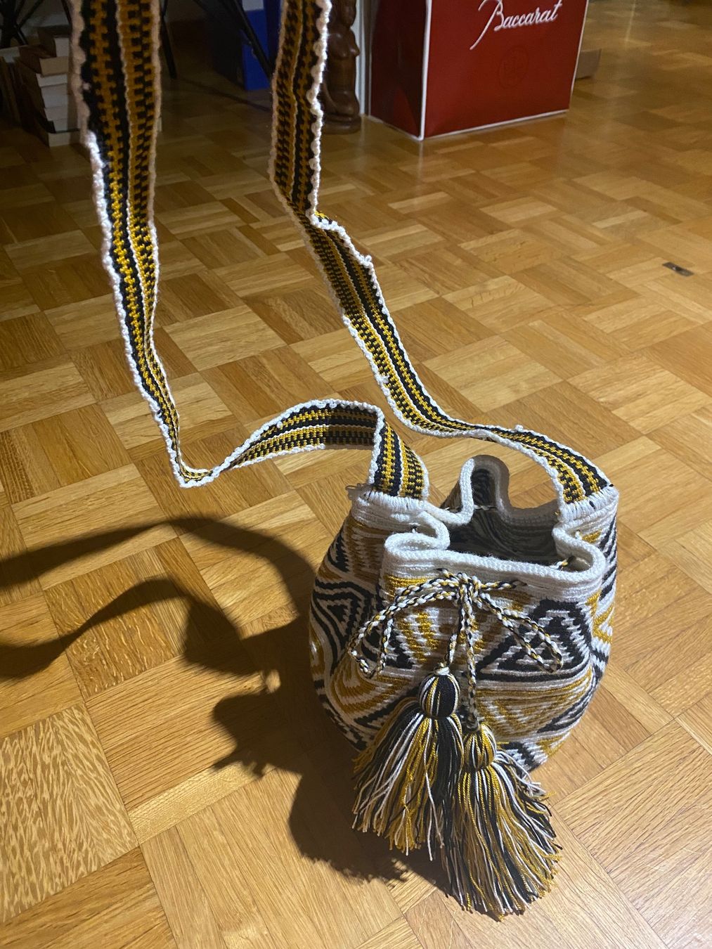 Borse da donna: Schultertasche Aztek design neu – Nuovo e nell'imballaggio originale da Zug venduto da estarthyme 1