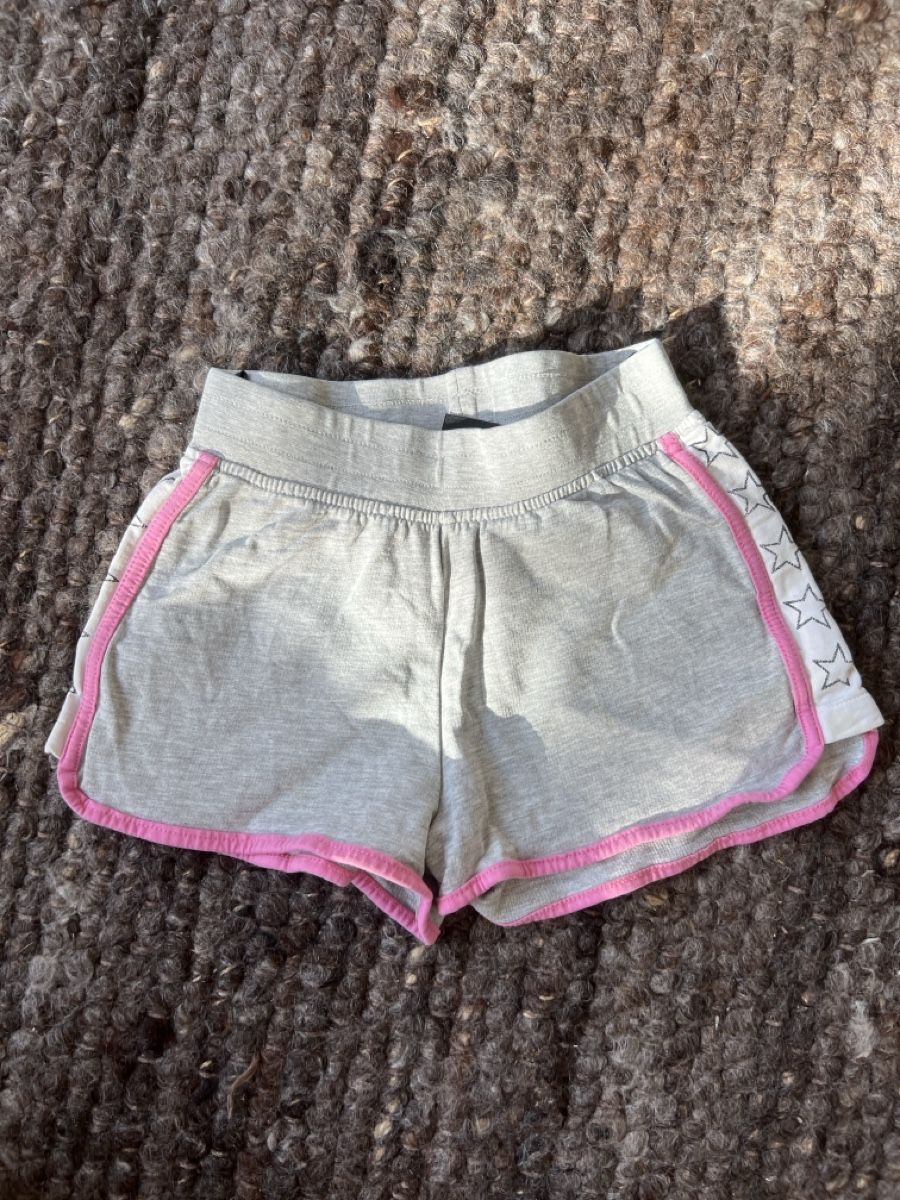Pantaloni: Kinder Shorts Gr 116 – Usato da Winterthur venduto da LeonoraCor