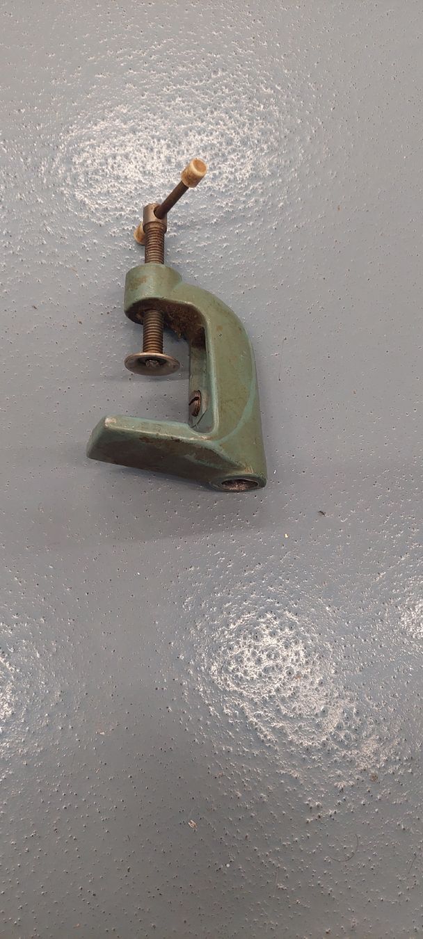 Lampade: Lot de lampes et support – Usato da Ste-Croix venduto da CAP14_SARL 2