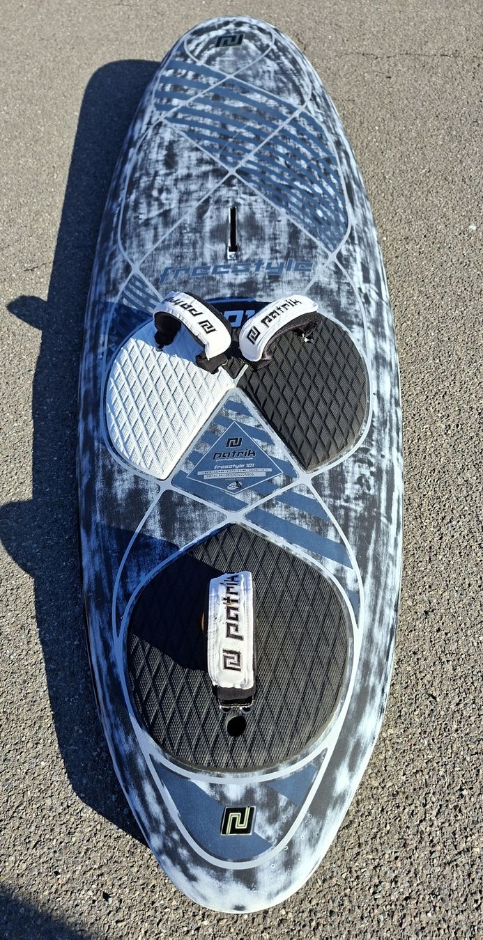 Tavole da surf e di nuoto: Patrik Freestyle Board 101 – Usato da Fällanden venduto da Nmustang