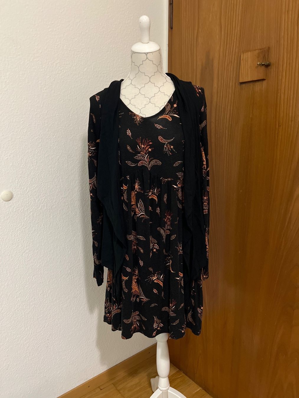 Lotti di vestiti: Damen Kleid Gr.48 – Nuovo (secondo la descrizione) da Basel venduto da SimpleE