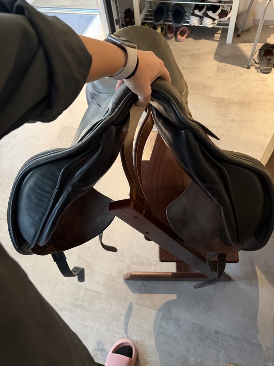 Selle & Accessori: Dressursattel LaBelle – Usato da Rumendingen, Schweiz venduto da fab_xv2z 1