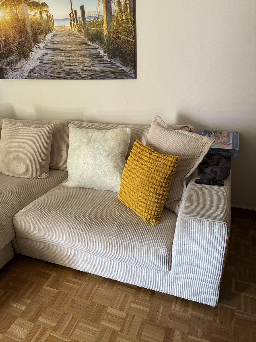 Divani: Ecksofa Sunny, Cord-Stoff cream – Usato da Uster venduto da nicole.sapienza 1