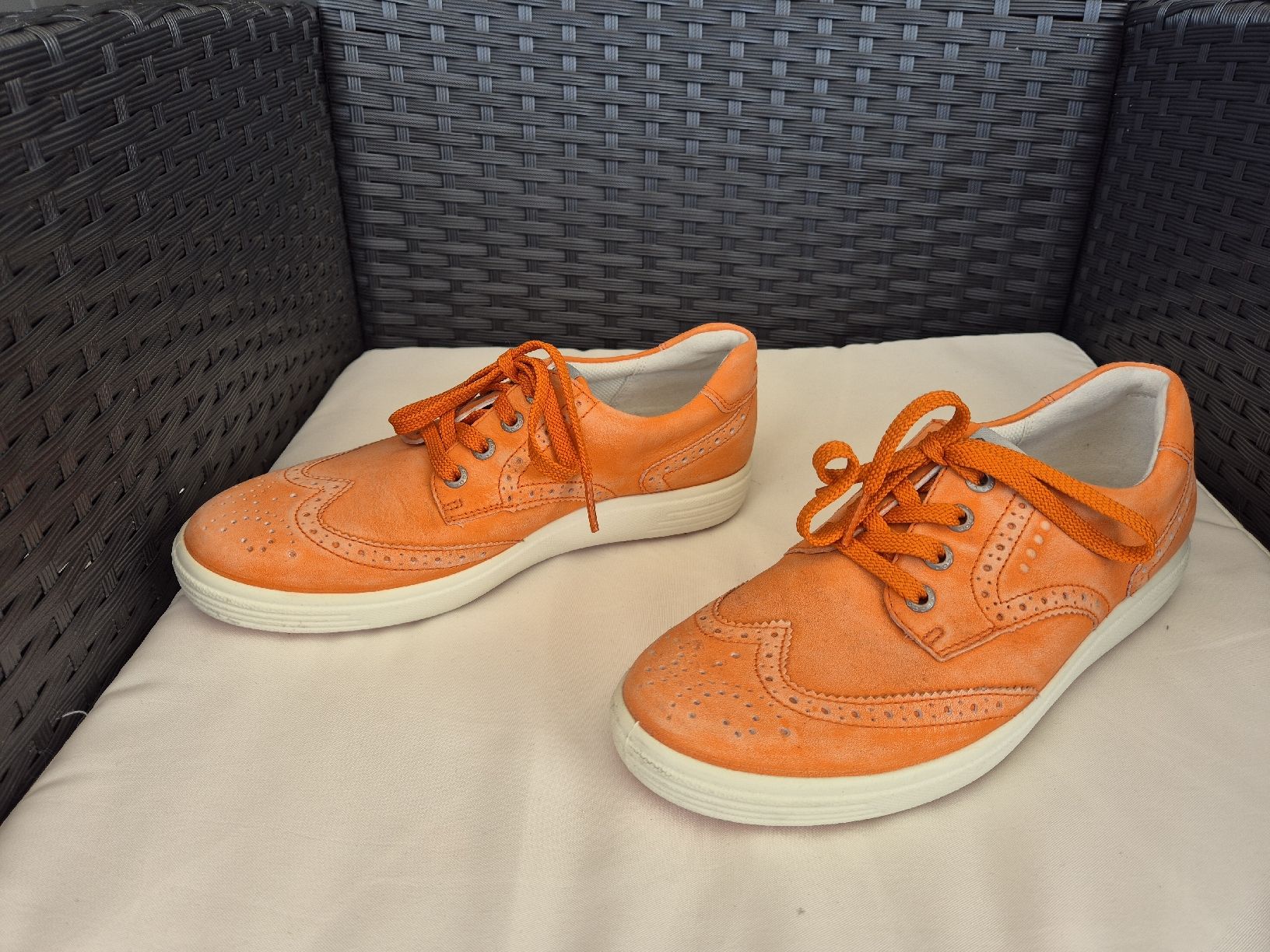 Ecco Damenschuhe: Ecco Damenschuhe Orange Grösse 39 Leder Sneaker – Neu (gemäss Beschreibung) aus Langendorf von MASENI25