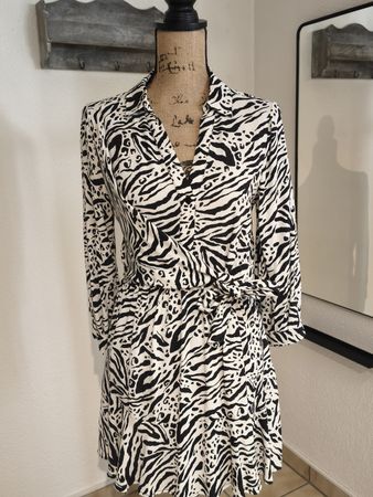 Kleid Damen ZARA Animalprint Viskose Grösse S