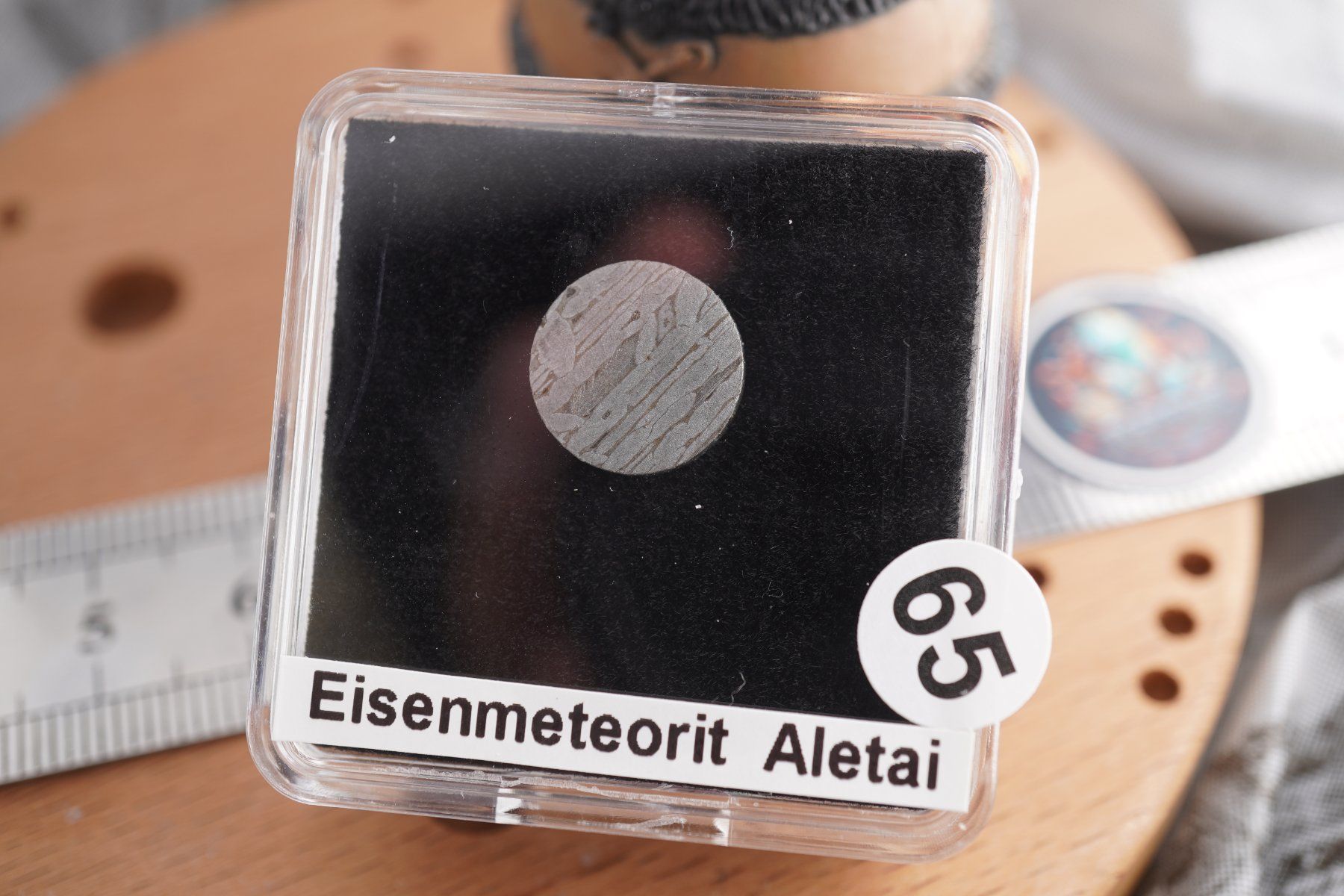 Mineralien & Heilsteine: Eisenmeteorit Scheibe   Aletai    Ab 1.- – Neu und originalverpackt aus Eschenbach SG von topstone 1