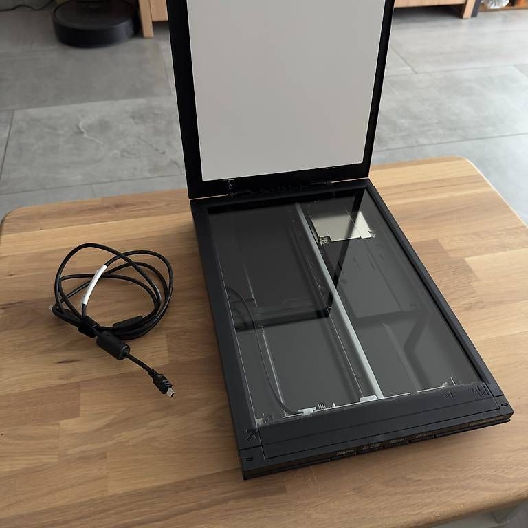 Canon Scanner: Canon CanoScan LiDE 300 Flachbettscanner – Gebraucht aus Widen von flavio_marchi 1