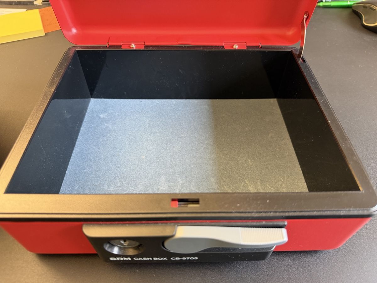 Registratore di cassa: SRM Geldkassette CB-9705 mit Schloss – Usato da Luzern venduto da Philucardo 4