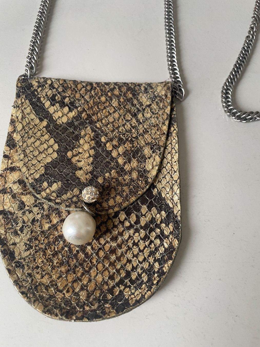 Sacs femmes: Mini Tasche Python - Kleine Handtasche – D'occasion à Minusio par Pink222