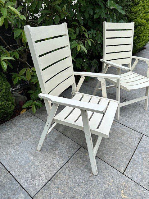 Stühle: DuO HoLzkLaPPsTühLe – Gebraucht aus Winkel von zeho