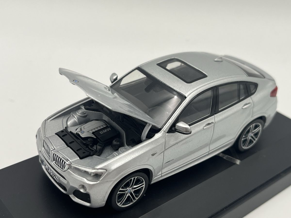 BMW Modellini d'auto: BMW X4, 1:43 – Usato da Broc venduto da Jenson7 1