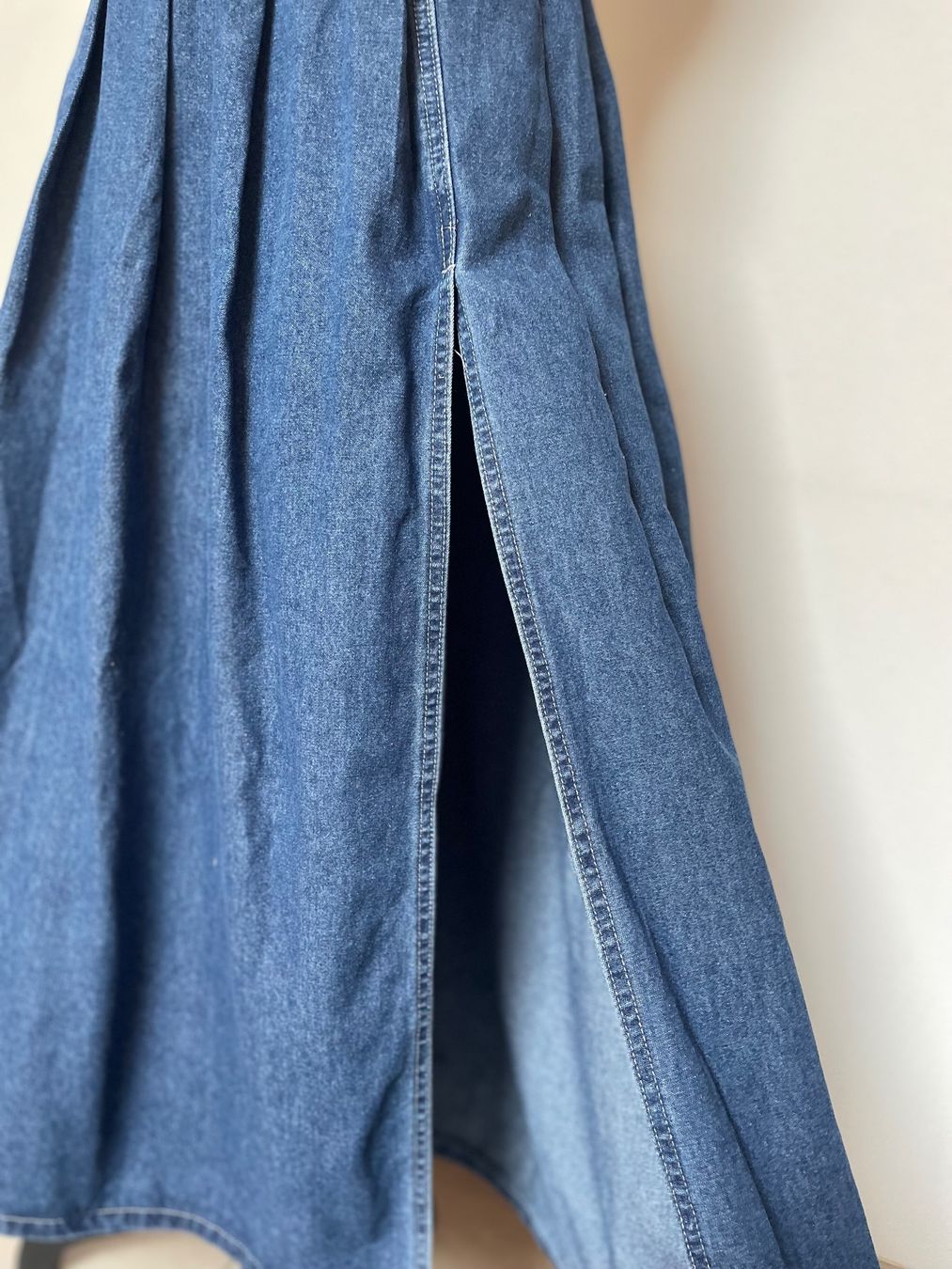Kleider: Boho Maxi Jeanskleid – Neu (gemäss Beschreibung) aus Sigriswil von  7
