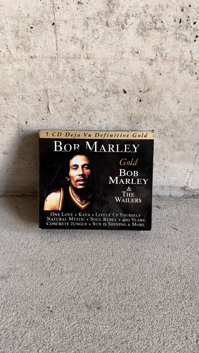 CD: Bob Marley CD Box Set Deja Vu Definitive Gold 5 CDs – Usato da Dierikon venduto da N.Mischler