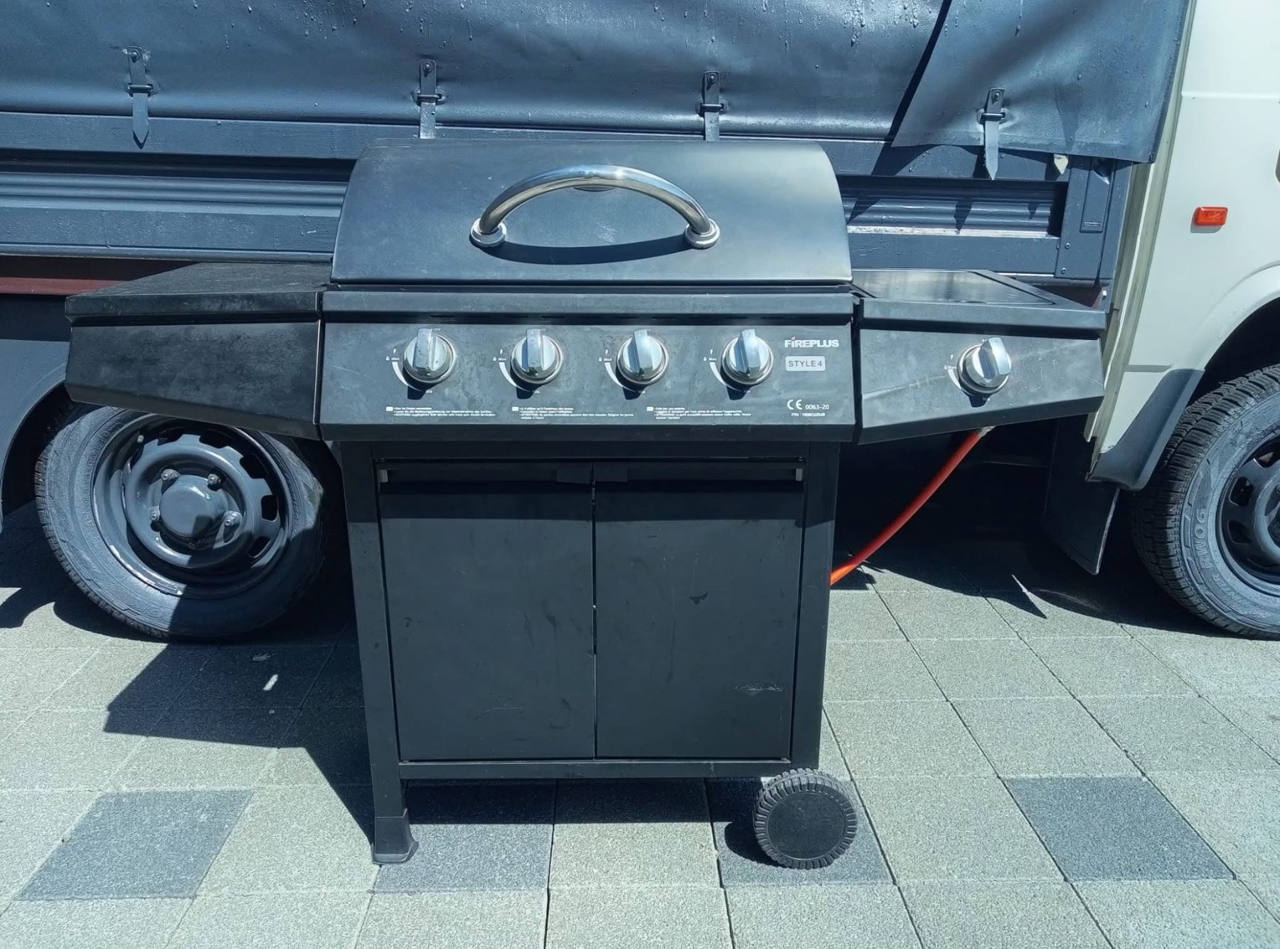Grills: Barbecue au gaz – Gebraucht aus Bienne von Daniel_Schader