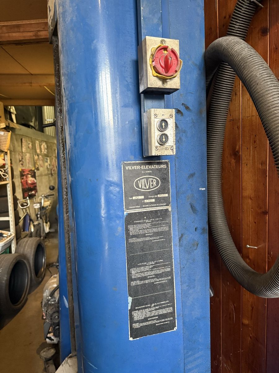 Piattaforme elevatrici & Crick:  Autolift Vilver Typ 2C 2 Tonnen gebraucht – Usato da Seon venduto da Calsonic78 1