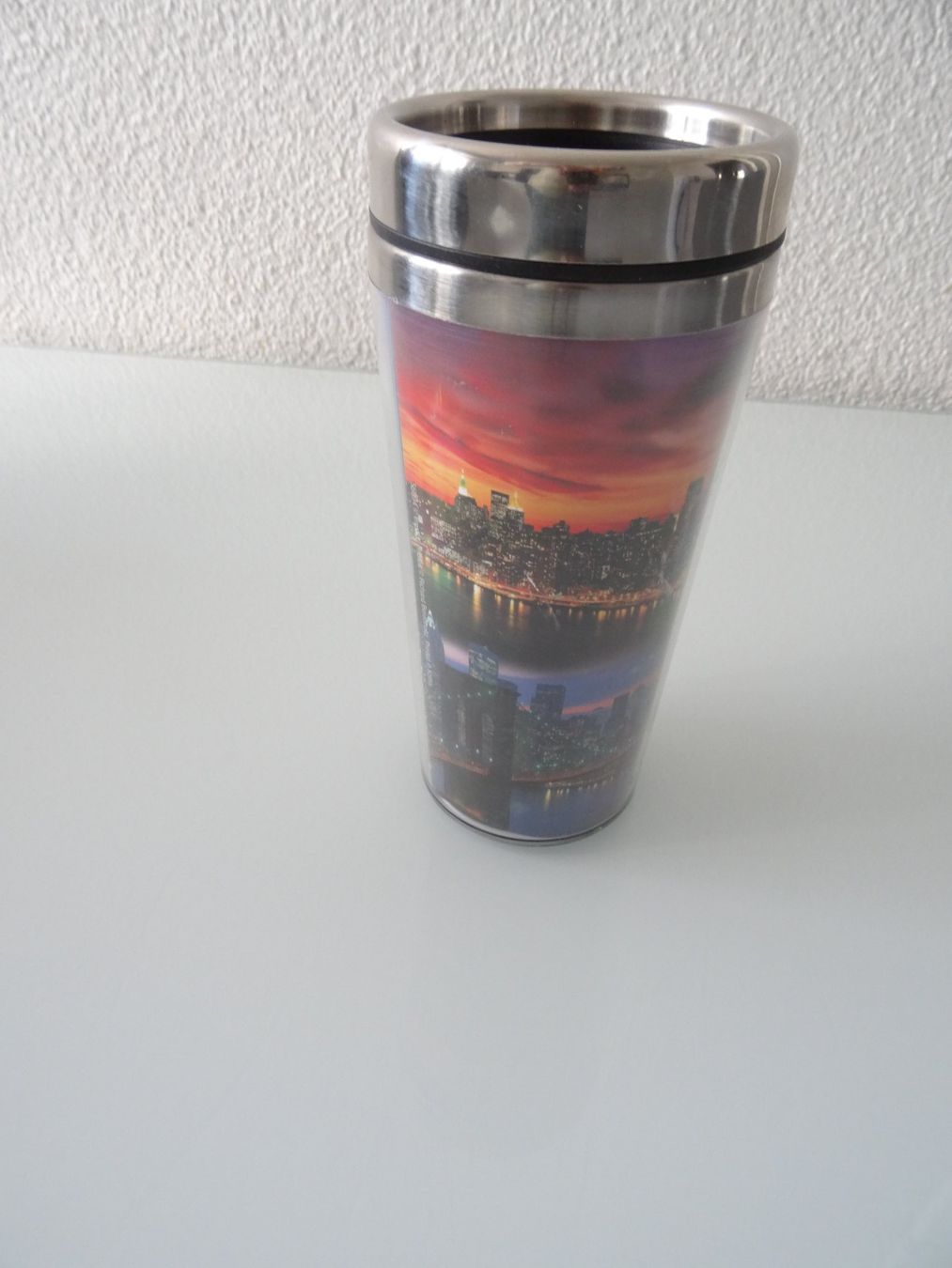 Behälter & Ähnliches: Drinkbecher mit Deckel – Gebraucht aus Winterthur von valbella7 1