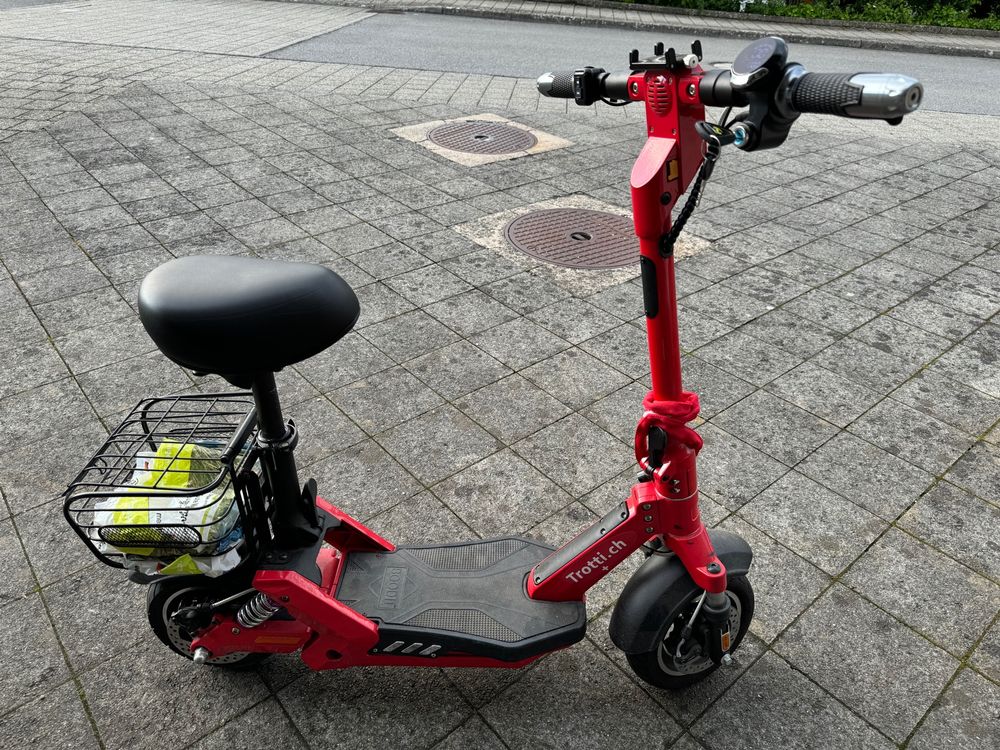 Schne E Roller Zum Sitzen Bild