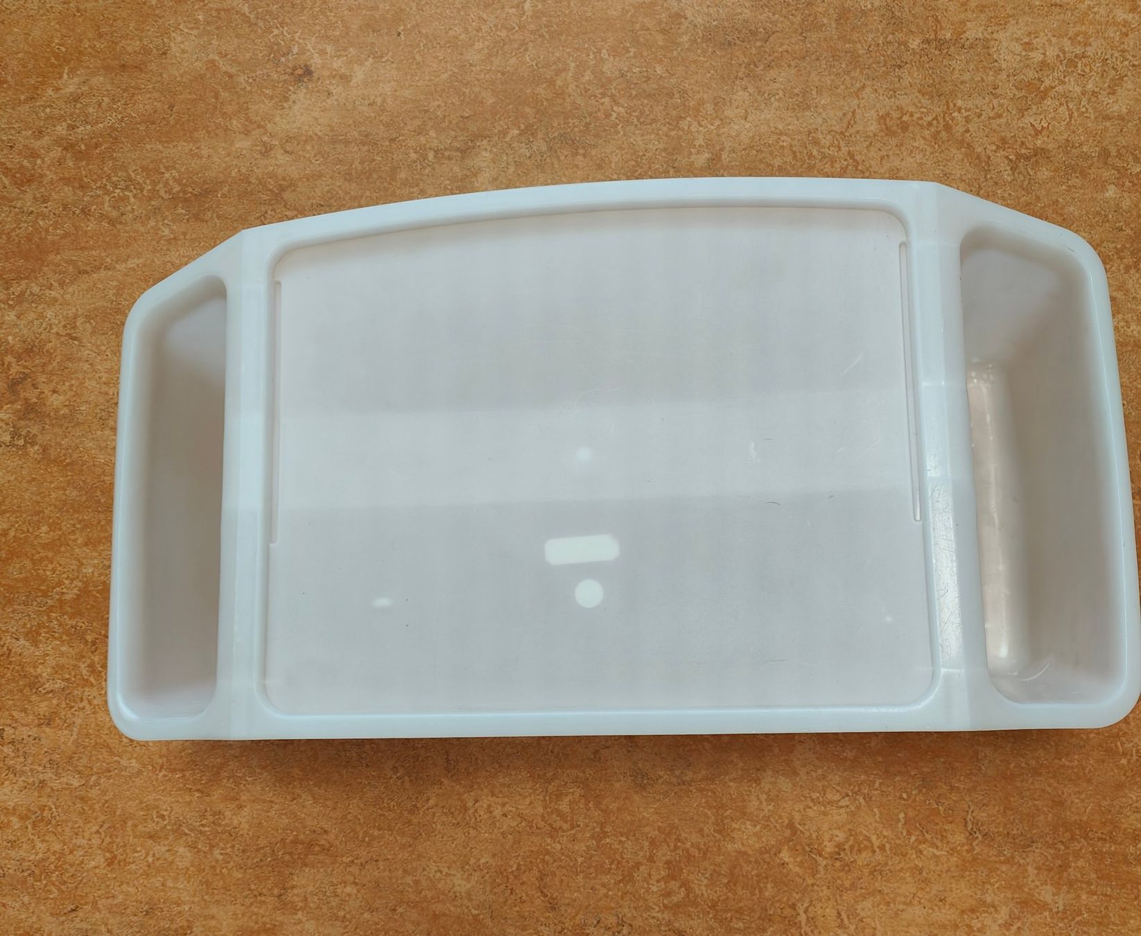 Tablet PC: Tablett fürs Frühstück im Bett oder auf dem Liegestuhl – Usato da Hemishofen venduto da Lany