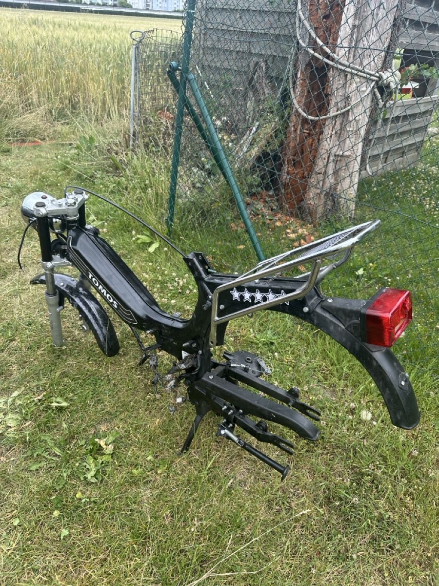 Tomos Ciclomotori: Tomos Mofa Rahmen – Usato da Oftringen venduto da zeki05