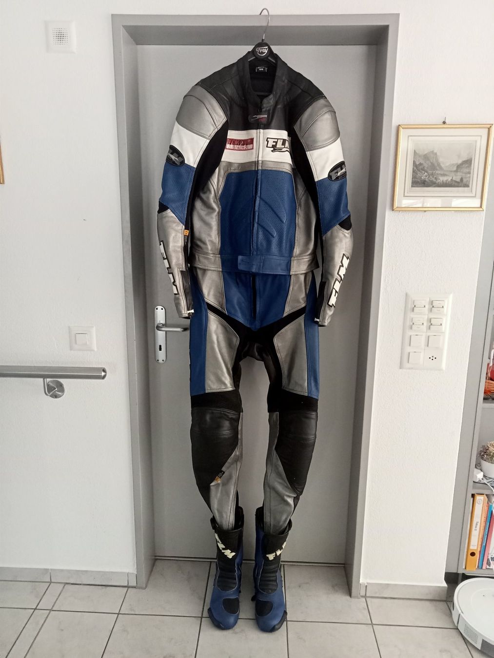 FLM Anzüge: FLM Motorrad Lederkombi, Grösse 56, Blau – Gebraucht aus Oberurnen von simgug