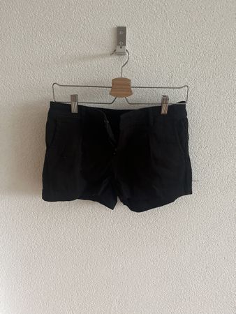 Short noir