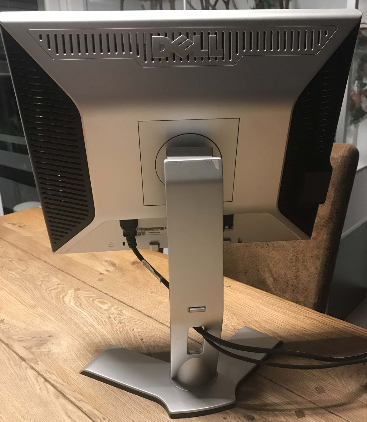 Dell Monitore: Computerbildschirm DELL 19 Zoll – Gebraucht aus Guntershausen von Gloominati 3