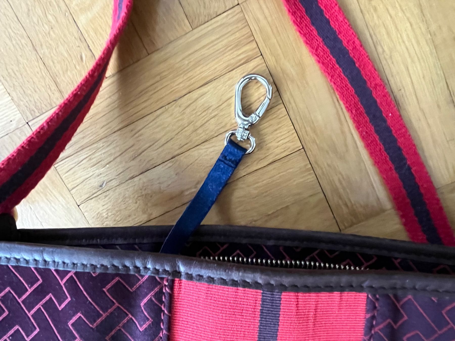 Tommy Hilfiger Altro in  Abbigliamento & Accessori: Tommy Hilfiger Handtasche Umhängetasche – Usato da Steffisburg venduto da kla_gqp7 4