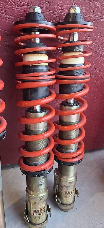 Volkswagen Tutti pezzi di ricambio auto: Assetto ghiera MTS Vw Golf 2 – Usato da Losone venduto da 143_Vintage 2