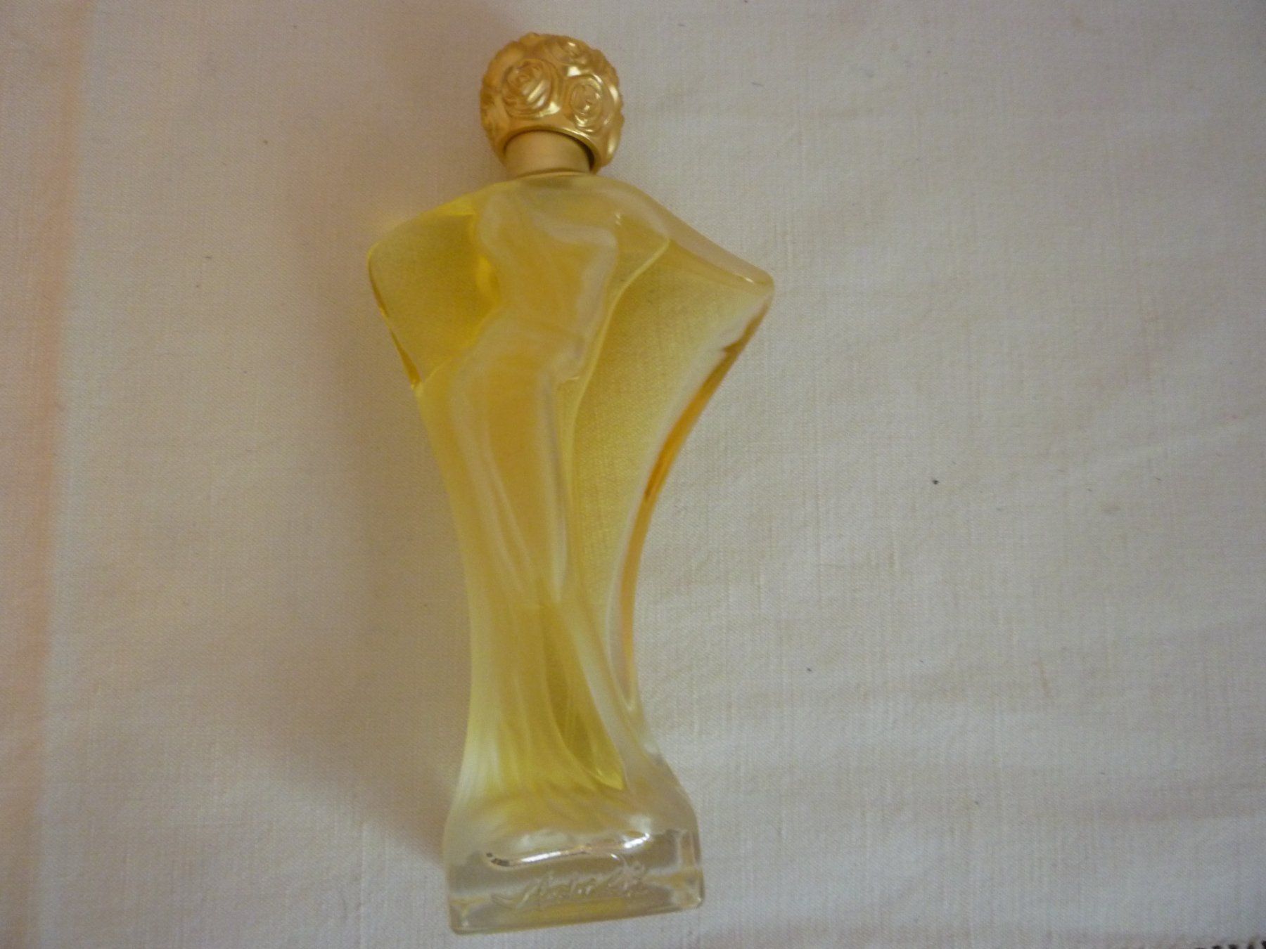 Profumi & Eau de Toilette: Daliflor eau de parfum 50ml – Nuovo (secondo la descrizione) da Langnau am Albis venduto da Molosser