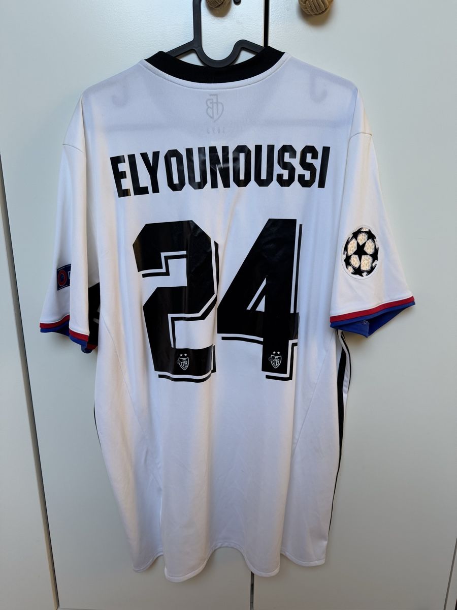 Canottiere & Pantaloni: FC BASEL ELYOUNOUSSI #24 2016/2017 Trikot – Usato da grandvaux venduto da SwissOnTracksHO 1