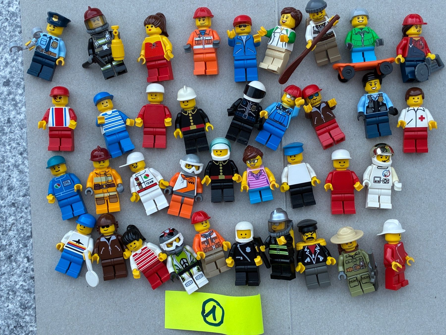 Lego Baukästen: LEGO Minifiguren – Gebraucht aus Reigoldswil von Frog40 1