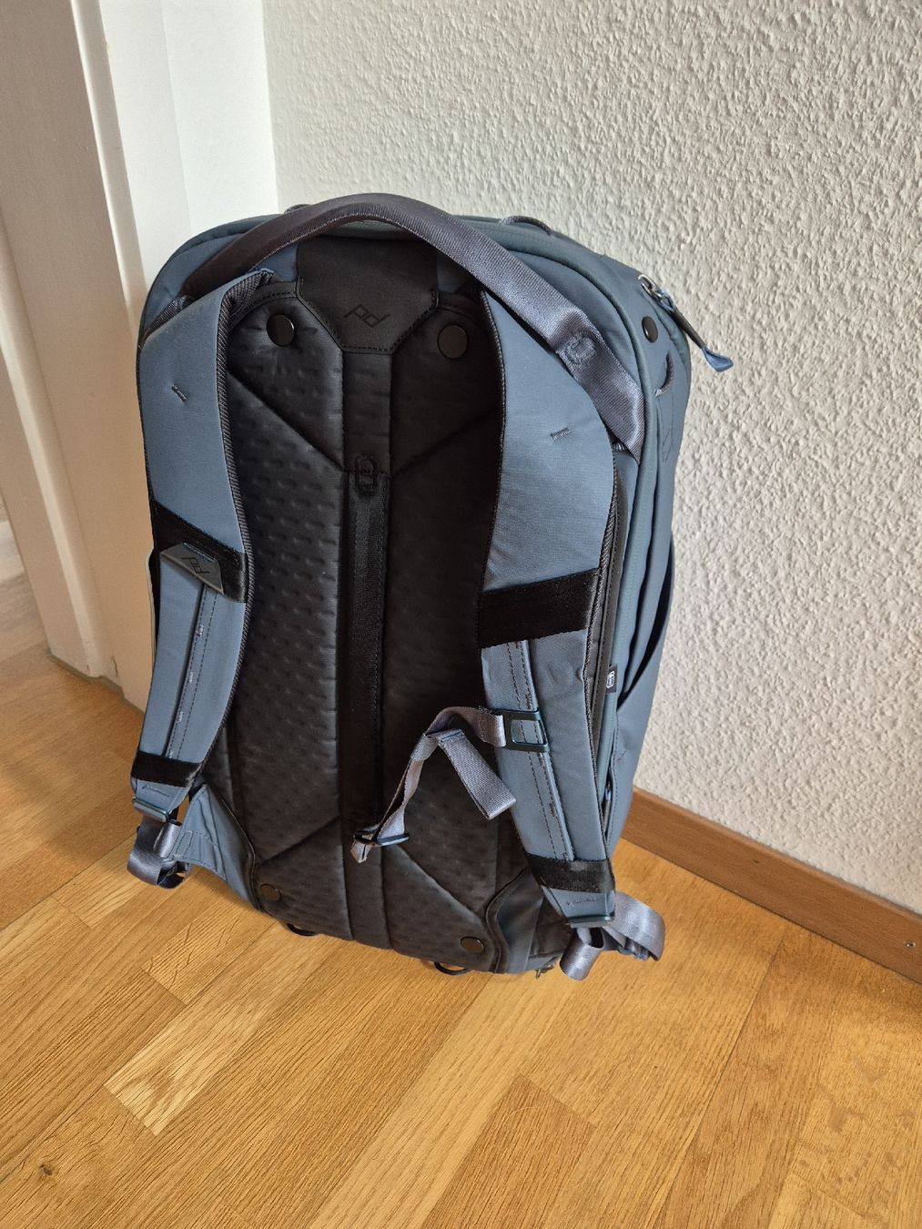 Sacs à dos: Travel Backpack 45L + accessoires  – Neuf (Voir description) à Kilchberg ZH par echidne42 1