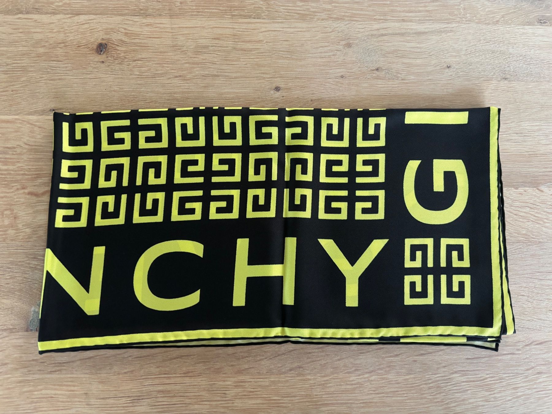 Givenchy Foulards, Tücher & Schals: Givenchy Seidentuch – Neu (gemäss Beschreibung) aus Pfungen von bayside01 5