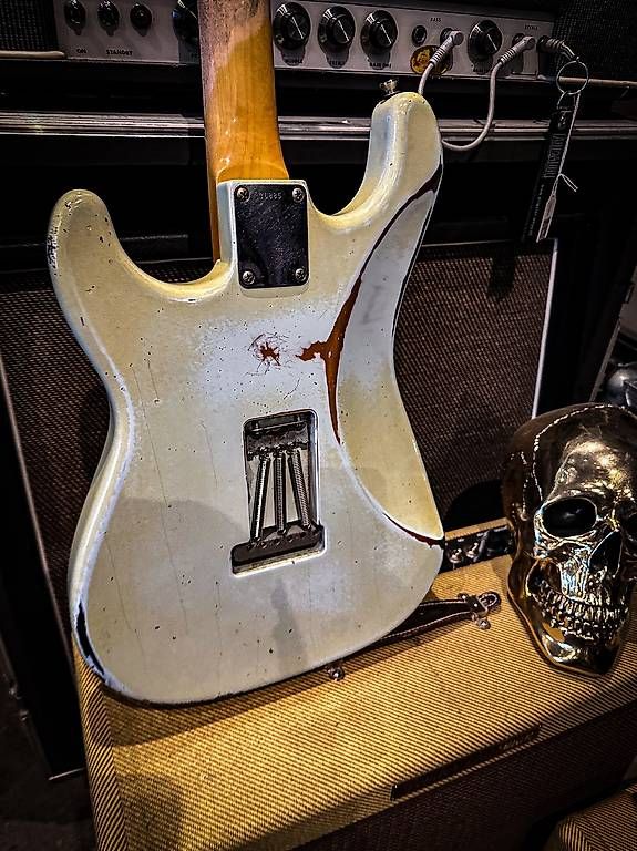 Fender Strumenti musicali: Partcaster stratocaser us parts – Usato da Montreux venduto da Alligator-AMPS 2