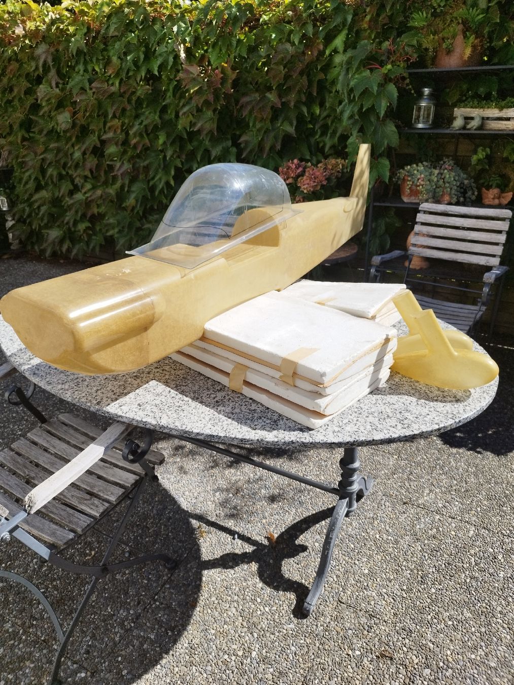 RC Kits de montage: Estrichfund Cap 10 – Défectueux à Menziken par Sintro