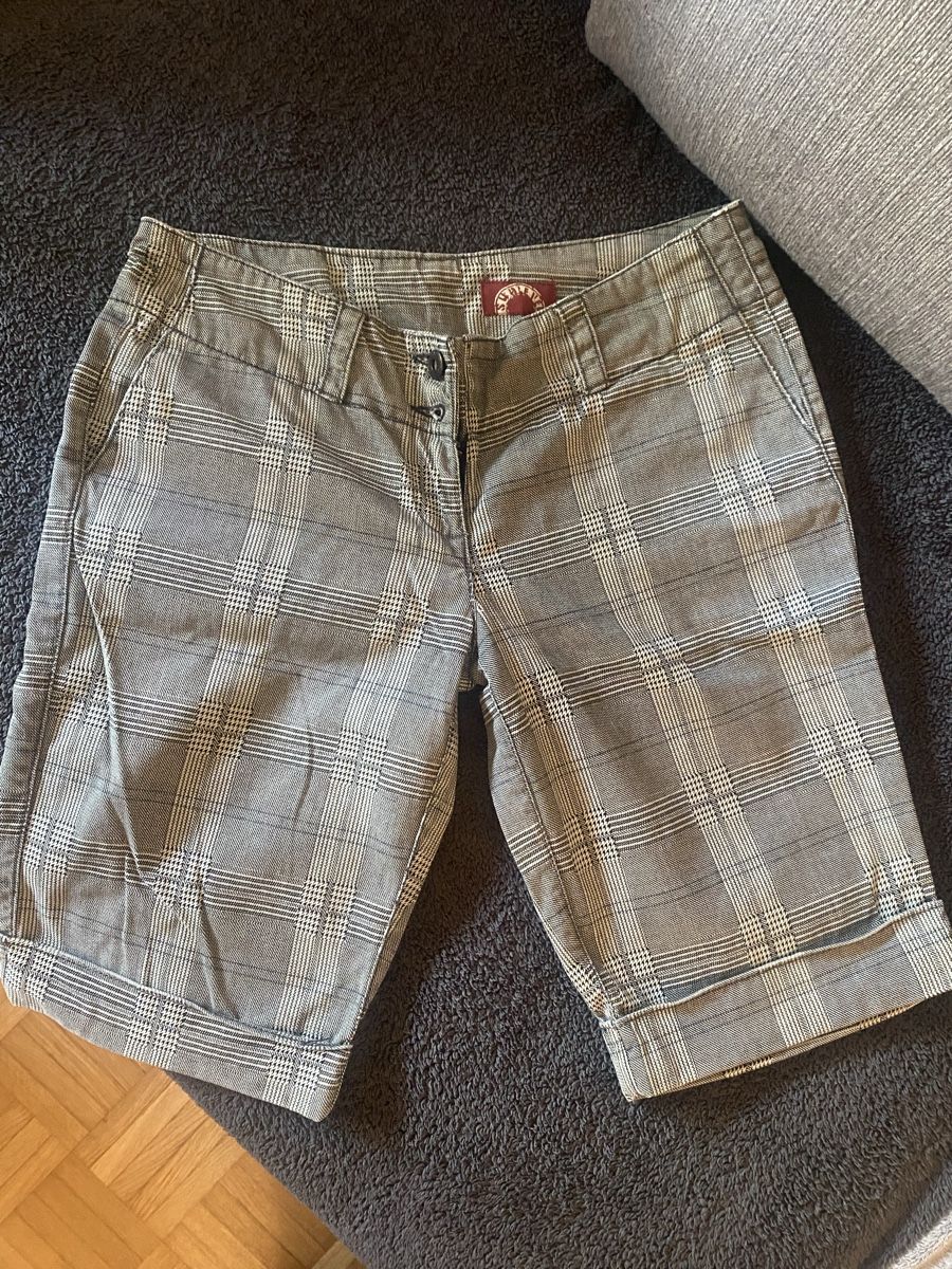 Pantaloni: Shorts Sublevel grau Baumwolle Gr XS – Usato da Schönenberg ZH venduto da Pfupfli1