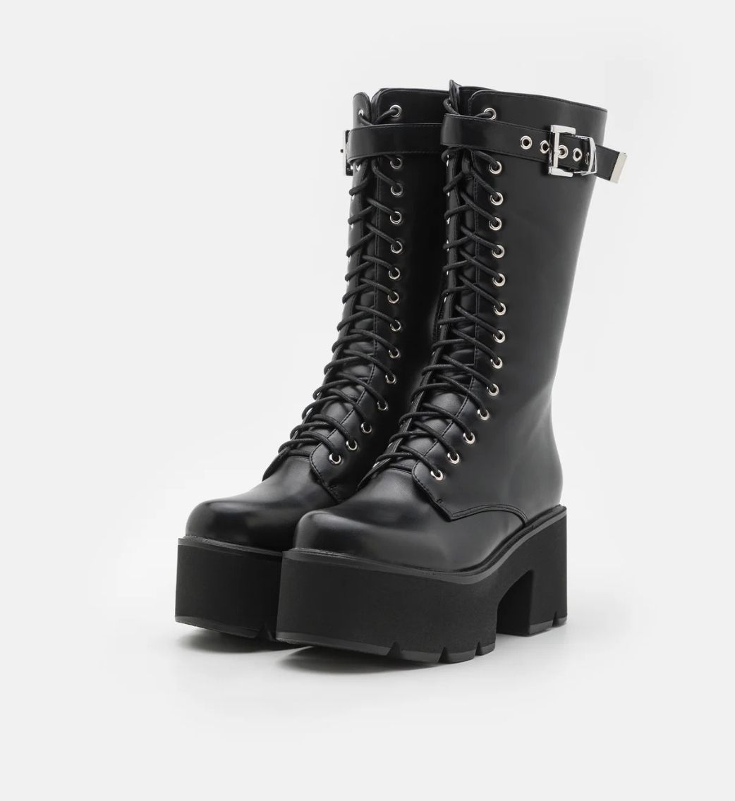 Scarpe da donna: Gothic - Punk Lamoda Stiefel Gr.41 – Usato da Zürich venduto da Daniela51 4
