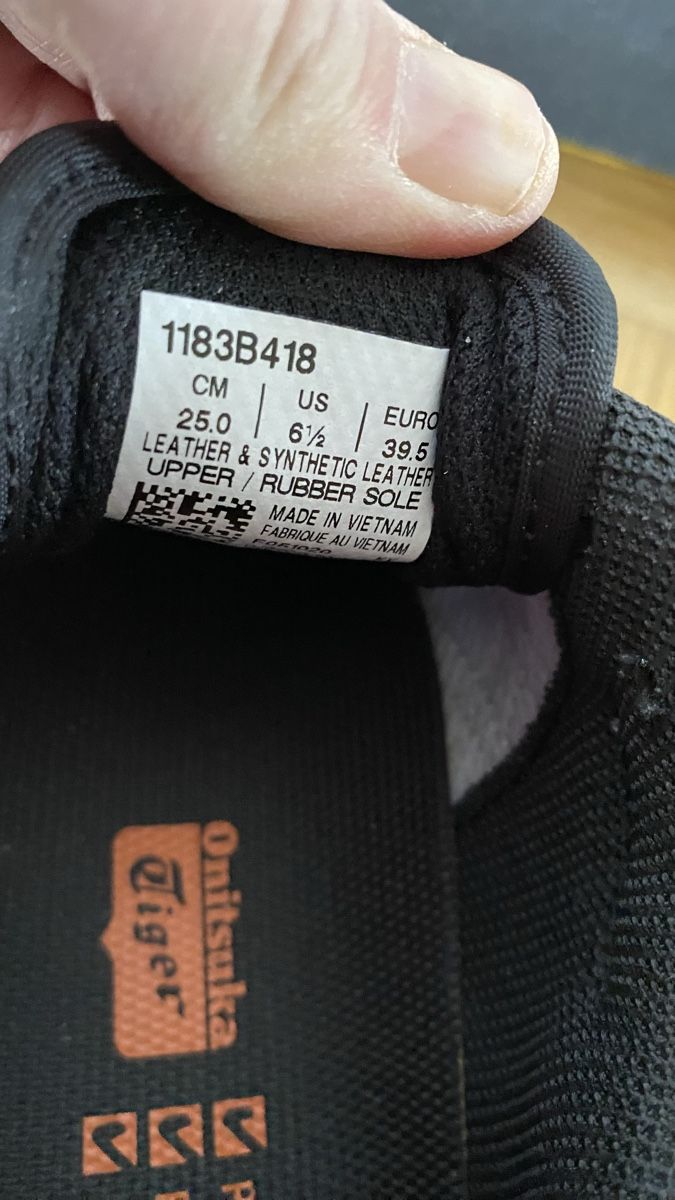 Onitsuka Scarpe da donna: ONITSUKA TIGER Sneakers Weiss Gr. 39.5 – Usato da Urdorf venduto da Resumasa 5