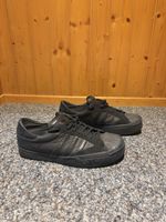Schwarze Y3- Sneaker