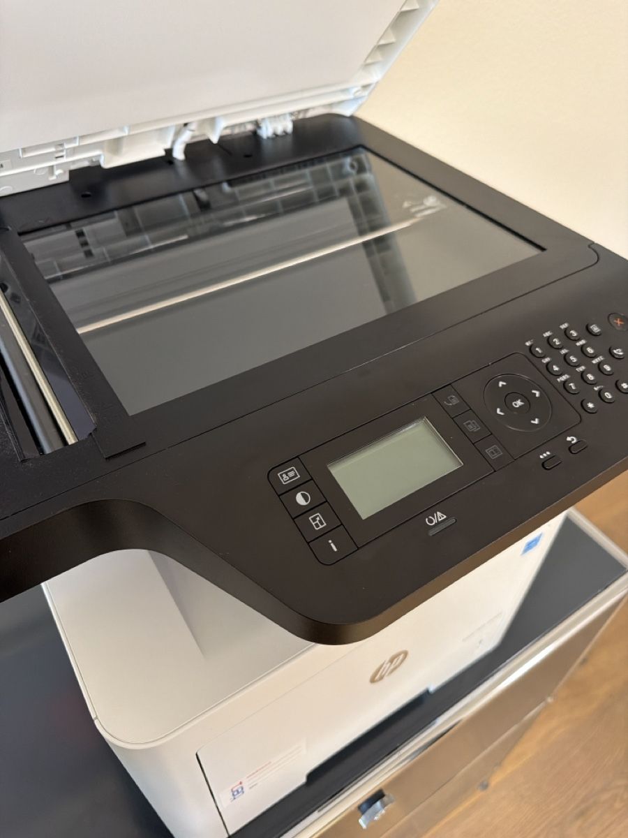 Hewlett Packard Imprimantes: HP LaserJet Pro MFP M425dn Multifunction Printer Used – D'occasion à Zug par sar_mv8z 1