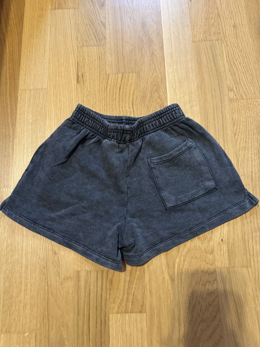 Zara Pantaloni: Zara Shorts, Grösse 140 – Usato da Kleinandelfingen venduto da les_gb7w 2
