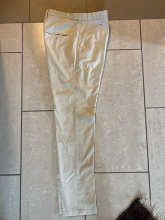 Hose Gr. 46, eher schmal geschnitten