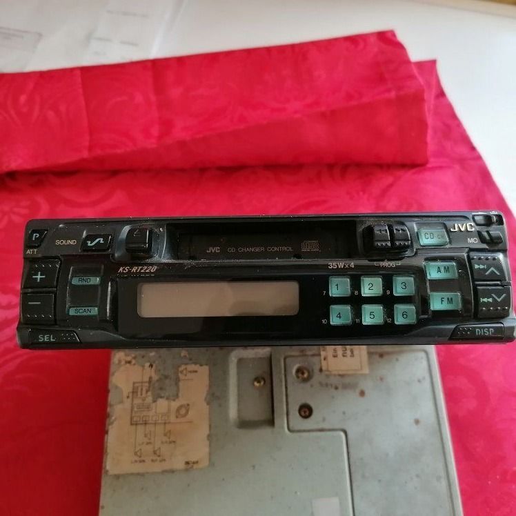 JVC Radio: Autoradio 8 – Usato da Trimmis venduto da hasso123
