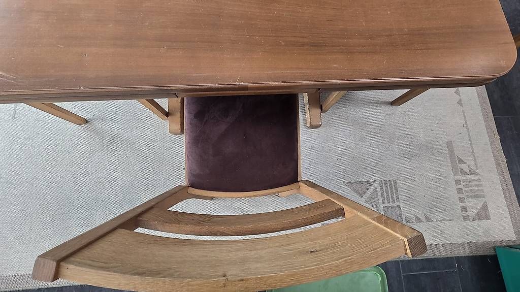 Set di tavolo e panche: Tisch mit 4 Stühlen – Usato da Bürglen TG venduto da urs_tf5d 2