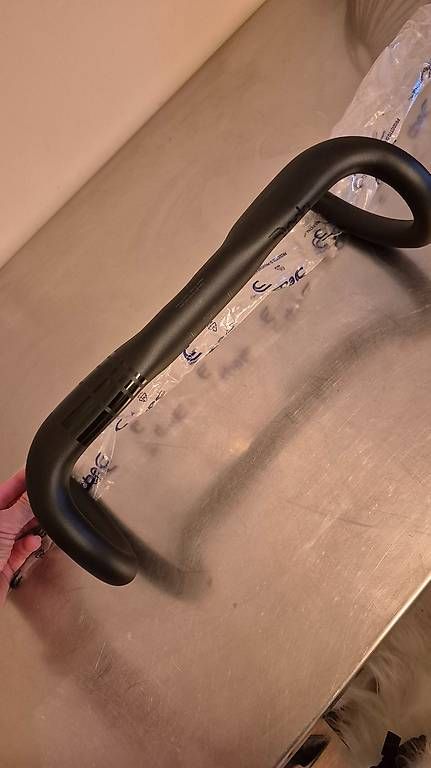 Ersatzteile: Guidon Deda Superzero RS Alloy – Neu und originalverpackt aus Genève von neg_8jx7 3