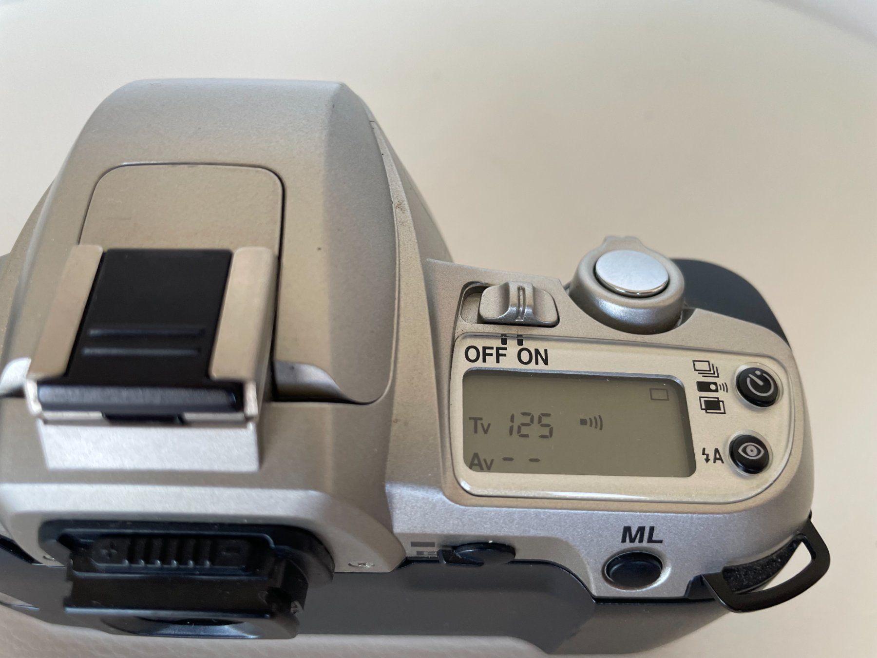 Pentax Fotocamera: Pentax MZ-7 – Difettoso da Petit Lancy venduto da gil_hr6v 4